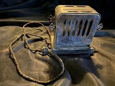 Knapp Monarch Toaster
