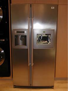 Revolution Toaster With Screen