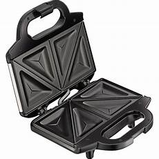 Toaster With Retractable Cord